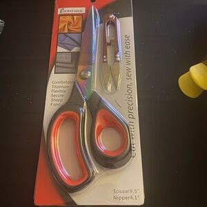 (1MC28)Homengg Titanium Scissors 9.5” with Nipper 4”Black & Red Handles New
